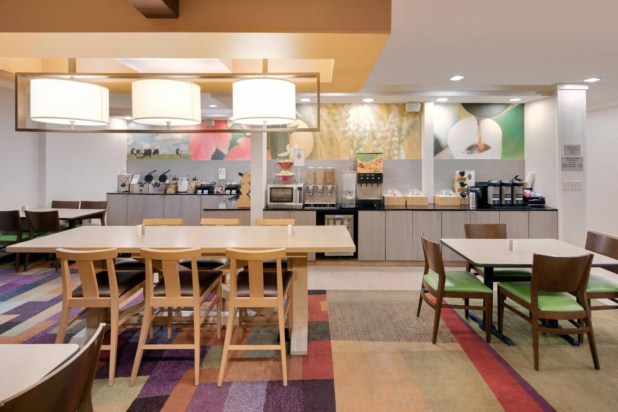 Fairfield Inn & Suites Austin University Area Eksteriør billede