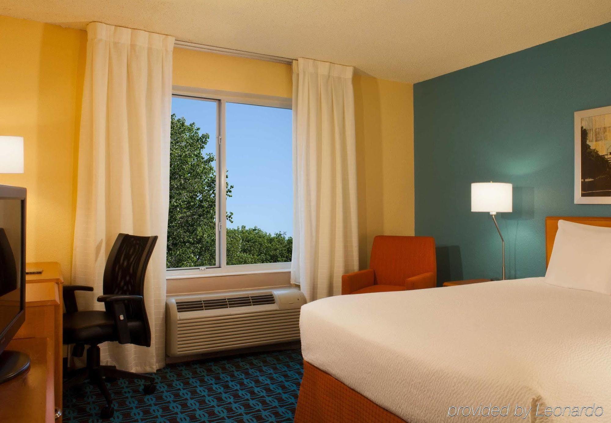 Fairfield Inn & Suites Austin University Area Eksteriør billede